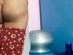 Brother-in-law Convinced the Sexy Sister-in-law and Started Fucking Her as Soon as They Got Alone.