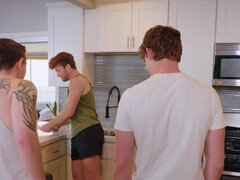 Brunetka, Głebokie gardło, Kutas, Styl na pieska, Gej, Rudowłosa, Lizanie odbytu, Trójkąt