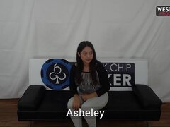 Brunetka, Dildo, Žena, Vloženie, Masturbácia, Orgazmus, Sólo, Hračky