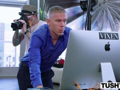 Tyłek, Lizanie dupy, Styl na pieska, Hardcore, Bielizna, Jazda konna, Pończochy, Zabawki