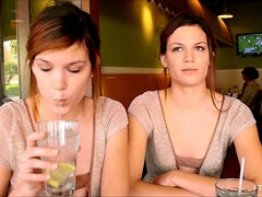 Tanzen, Masturbation, Orgasmus, Öffentlich, Solo