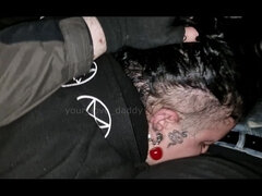 Belle grosse femme bgf, Voiture, Couple, Éjaculer dans la bouche, Mature, Cheveux courts, Tatouage, Nénés