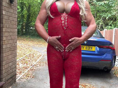 Blonde, Talons, Masturbation, Mature, De plein air, Solo