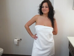 Stora tuttar, Avsugning, Onani, Milf, Pov, Leksaker