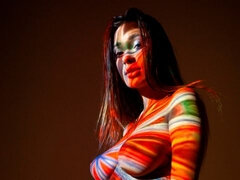 Veľké kozy, Prstovanie, Honění, Masturbácia, Prirodzené prsia, Nohavičky, Stripping, Tetovanie