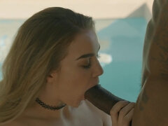 Gros seins, Blonde, Sucer une bite, Éjaculation interne, En levrette, Hd, Chevaucher, Adolescente