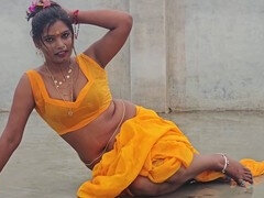 18 χρονον, Θεία, Τουαλέτα, Πίσω στα παρασκήνια, Αυτοκίνητο, Κολλέγιο, Ινδιάνος, Υπηρέτρια