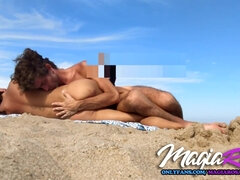 Amateur, Cul, Plage, Nue  à poil, Nudiste, Petite femme, Public, Réalité