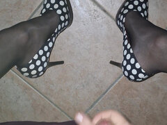 Corridas, Tacones, Masturbación, Transexual, Solo, Medias largas