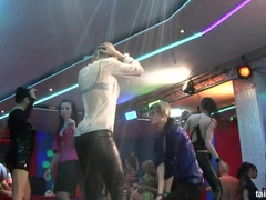 Bekleidet, Puppe, Natürlich, Satin, Strümpfe, Swingers, Titten, Nass