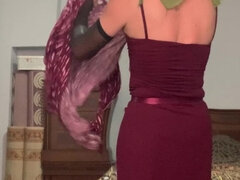 My Stepsister Is Dressing in My Room.