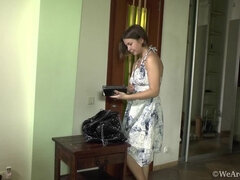 Tyłek, Brunetka, Włochaty, Masturbacja, Obrzmiałe sutki