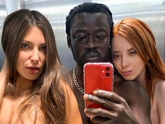 Stor røv, Store bryster, Pik sutte, Hundestilling, Naturlige bryster, Mager, Teenager, Bryster