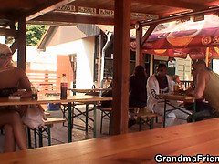 Verga grande, Abuelita, Interracial, Maduro, Hombre hombre mujer, Mamá, Realidad, Trio