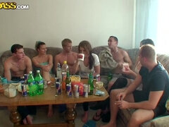 Anal, Stora tuttar, Blondin, Brunett, Universitet, Grupp, Piercing, Stockings