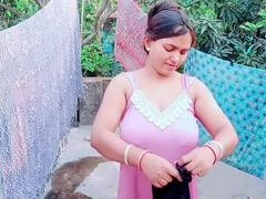 Voiture asiatique, mom maid, tamila aunty