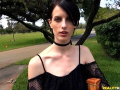 Rumpe, Kukk suging, Brunette, Naturlige bryster, Synsvinkel, Tynn, Stripping, Tenåring