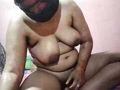 Grosser arsch, Freundin, Selbstgemacht, Hausfrau, Riesig, Titten