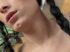 18 éves, Cumizás, Gesztenyebarna, Pár, Filigrán alkatú, Lovaglás, Tini, Begyek