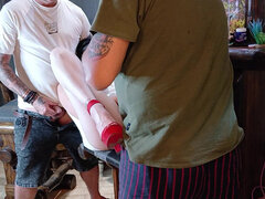 18, Brunetka, Obcasy, Pompka, Cipka, Tatuaż, Nastolatki, Trójkąt