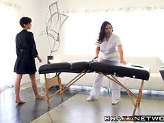여자 지배, 레즈비언, 대단히, 마사지, 자연의 가슴, 기름, 보지, 짧은 머리