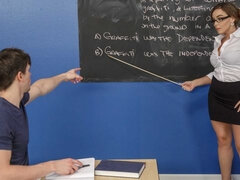 デカ尻, デカパイ, ブロンド, フェラチオ, 淫乱熟女, 剃毛, 教師, オッパイの