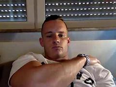 Veľké péro, Gay, Masturbácia, Svaly, Vyholené, Webkamera