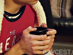 Μεγάλος πούτσος, Πίπα, Μαλακία με το δάχτυλο για γυναίκες, Χασκογελώντας, Ομοφυλόφιλος, Μαλλιαρός, Μύς, Τατουάζ