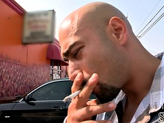 Amatéri, Kuřba, Gay, Na verejnosti, Realita