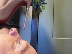 Dominazione femminile, Piede fetish, Tacchi, Dominatrice, Schiavo