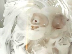 Big boobs, nipple play, mientras se ducha