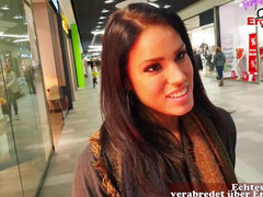 Pompino, Tedesca amatoriale, Fatto in casa, Orgasmo, Punto di vista pov, Pubblico, Calze, Ragazza