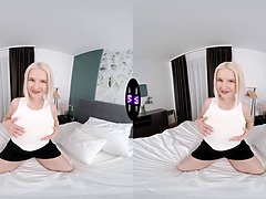 Blonde Eliz Benson flaunts her new outfit & gives a POV titjob
