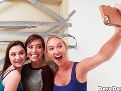 Leie, Grosser arsch, Grosser schwanz, Blasen, Hundestellung, Party, Jungendliche (18+), Titten