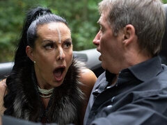 Gros cul, Grosse bite, Sucer une bite, Brunette brune, En levrette, Mature, Mère que j'aimerais baiser, De plein air