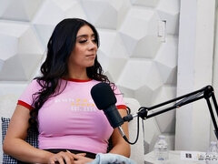 Kuřba, Brunetka, Na pejska, Podpatky, Výprask, Pička, Ponožky, Švédská rojka