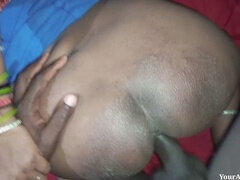 Iso perse, Musta, Lisäys, Pillu