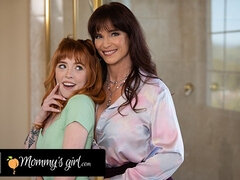 Stor rumpe, Store pupper, Klitt, Fingring, Hd, Lesbisk, Milf, Tenåring