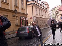 Photosession with old mature leads to 3some