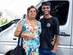 Stor svart kvinne, Kukk suging, Buss, Fetisj, Bestemor, Naturlige bryster