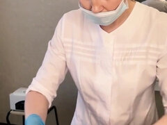 The patient JISM strenuously during the exam procedure in the medic's mitts