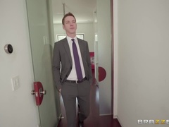 Stor røv, Store bryster, Hæle, Latinsk, Nøgen, Piercing, Realitet, Strømper