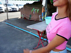 아시안, 화장실, 큰 음경, 오랄섹스, 사정 샷, 조그마한, 빼빼한, 태국인