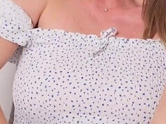 18, Amatéri, Veľké kozy, Blondína, Masturbácia, Pička, Sólo, Vibrátor