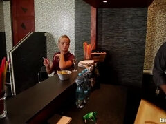 Blondína, Striekanie semena, Fetiš, Honění, Hd, Pissing, Fajčenie