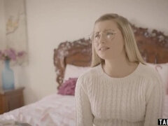 Blasen, Familie, Hardcore, Taboo, Jungendliche (18+), Flotter dreier, Jungfrau