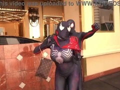 엉덩이, 큰 엉덩이, 큰 가슴, 오랄섹스, 깊은목구멍, 도기스타일, 에보니, 공개적인