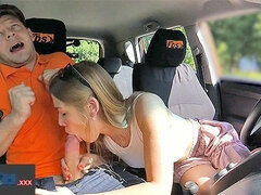 18 ans, Voiture, Collège université, Branlette thaïlandaise, Hard, Chatte, Réalité, Étudiant