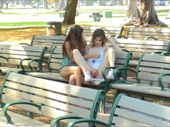 Fisting, Bozkávanie, Na verejnosti, Sólo, Upskirt