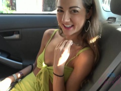 Brunetka, Sukienka, Ekshibicjonizm, Dziewczyna, Na wolnym powietrzu, Cipka, Ogolona, Cycki